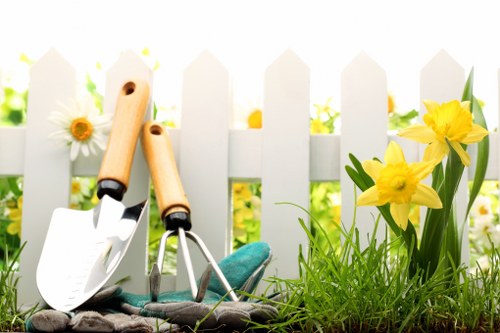 Keyboard accessible landscaping services content in Sanderstead